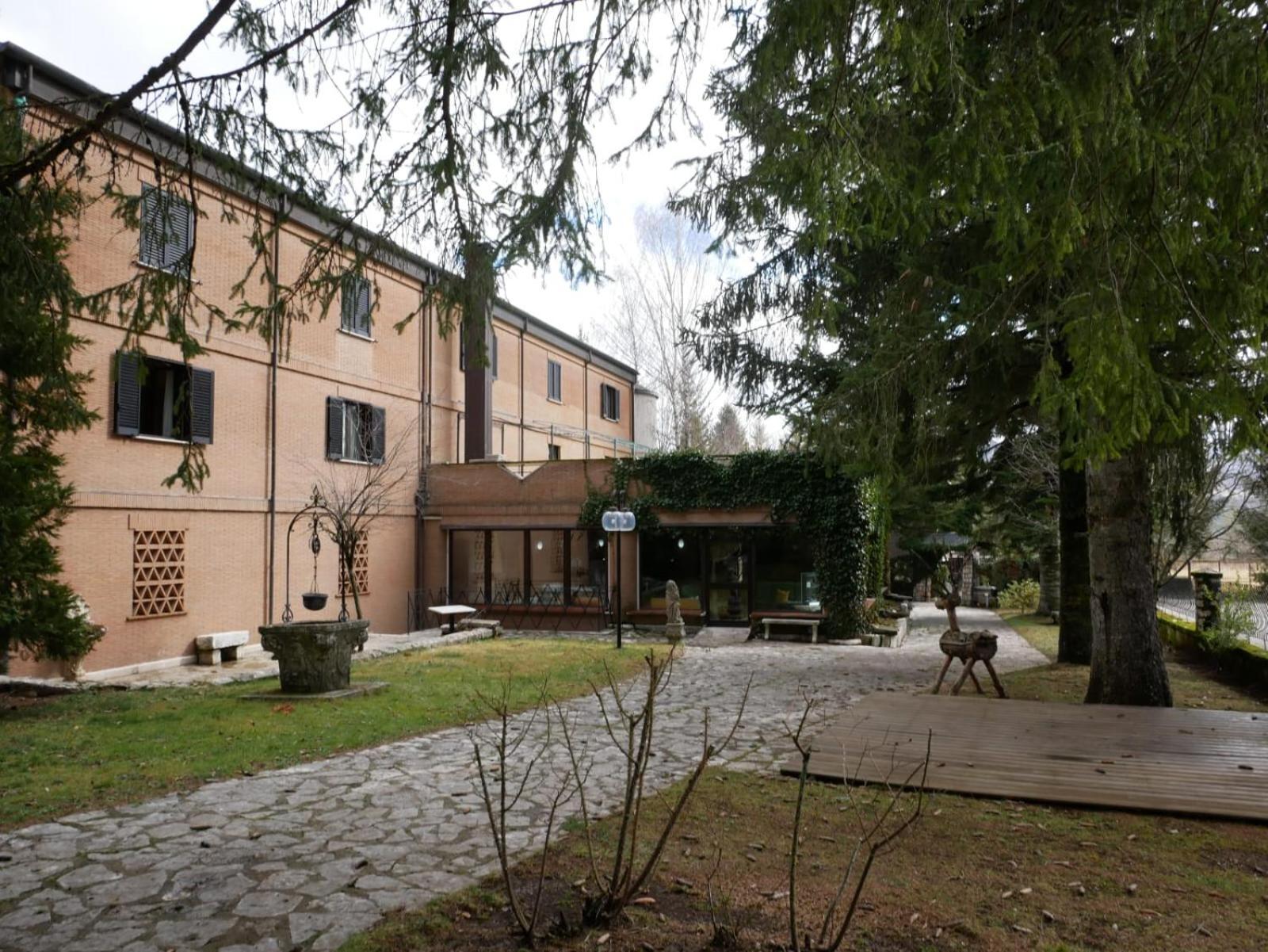 Lh Albergo Il Picchio Pescasseroli Eksteriør billede