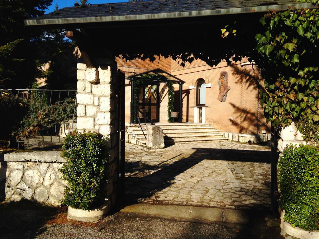 Lh Albergo Il Picchio Pescasseroli Eksteriør billede