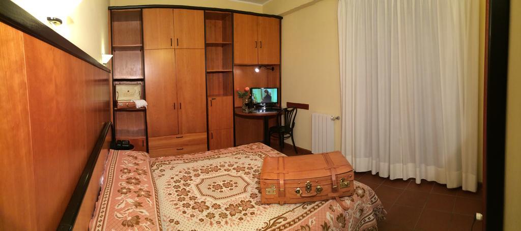 Lh Albergo Il Picchio Pescasseroli Værelse billede